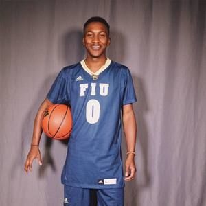 Meet your Posher, Marcus